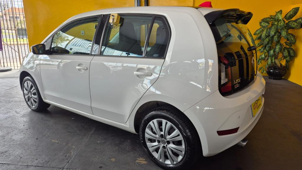 VOLKSWAGEN UP - Foto