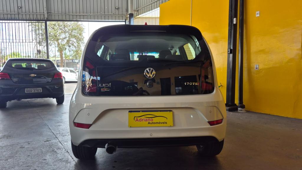 VOLKSWAGEN UP - Foto