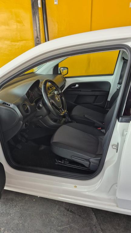 VOLKSWAGEN UP - Foto