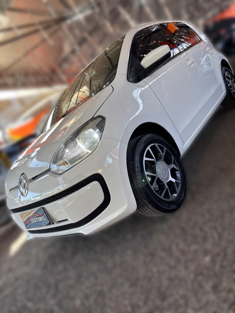 VOLKSWAGEN UP - Foto