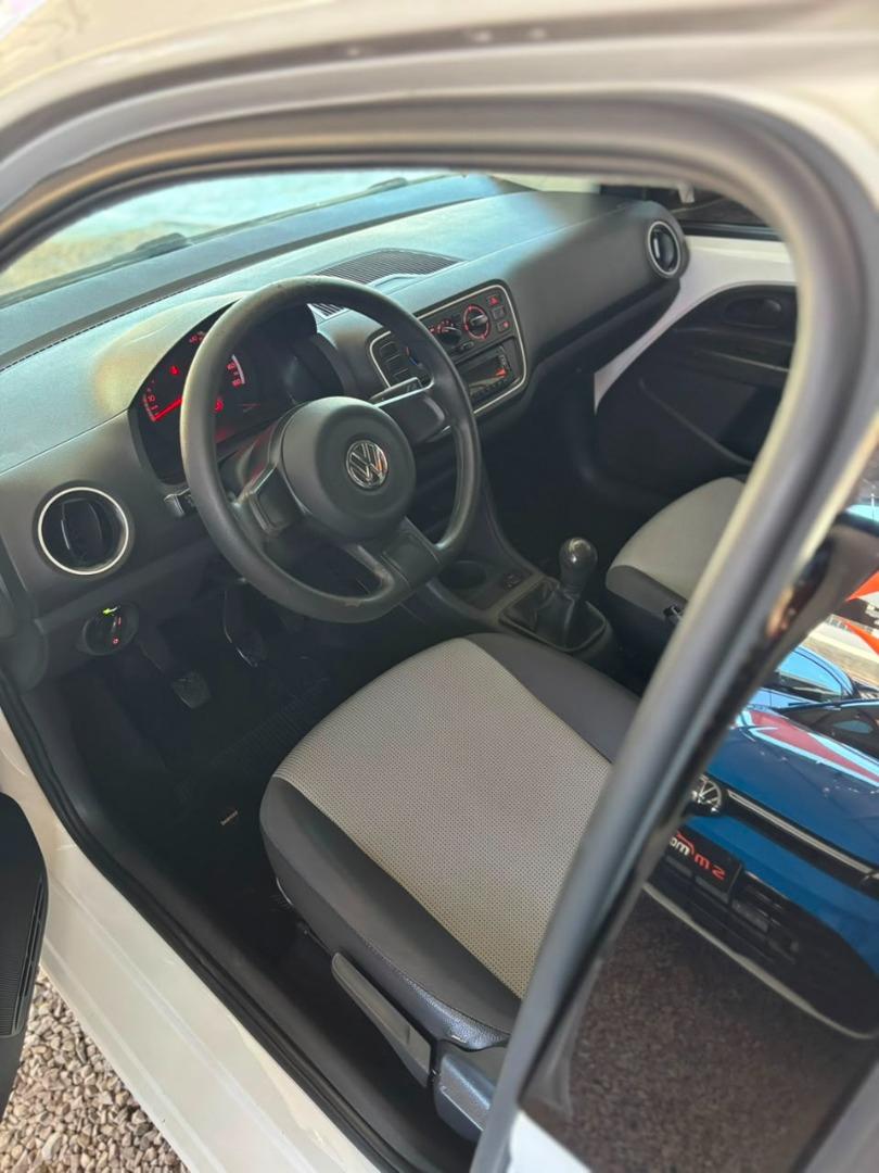 VOLKSWAGEN UP - Foto