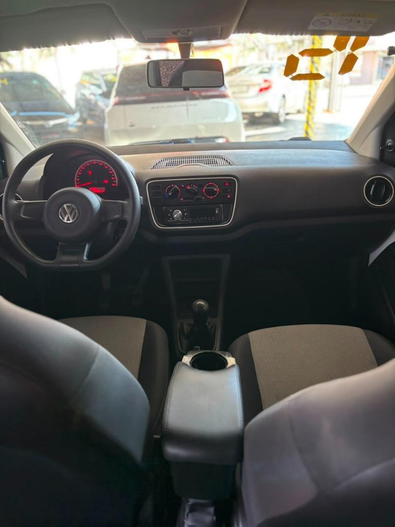 VOLKSWAGEN UP - Foto