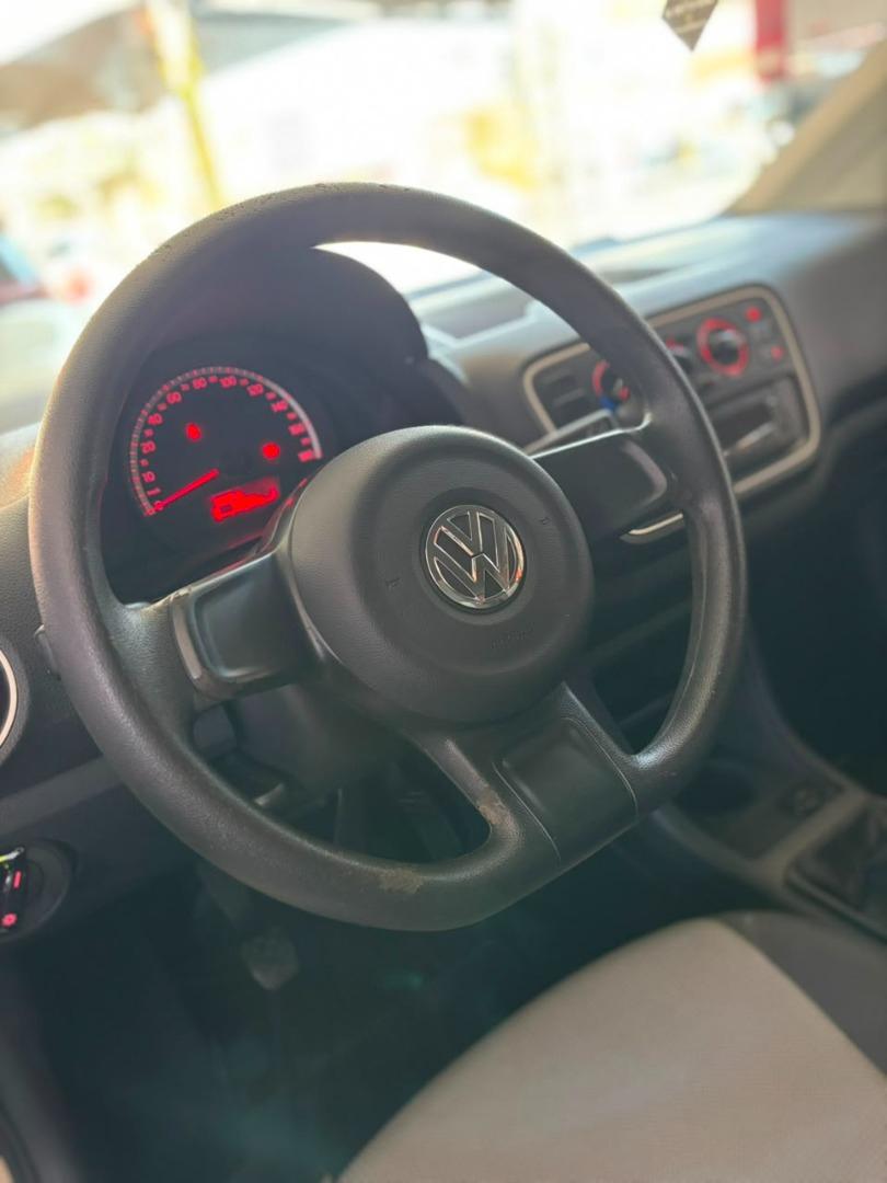 VOLKSWAGEN UP - Foto