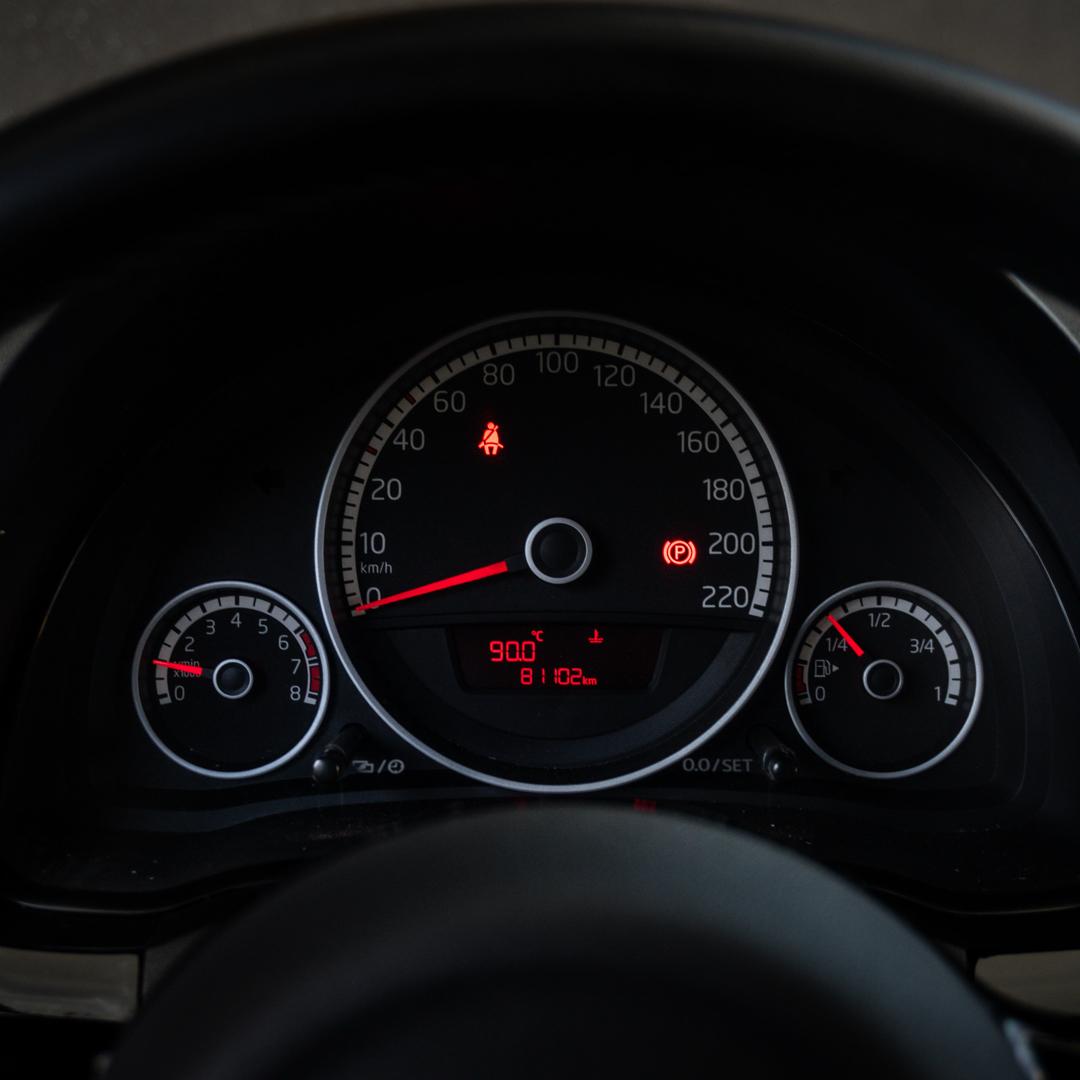 VOLKSWAGEN UP - Foto