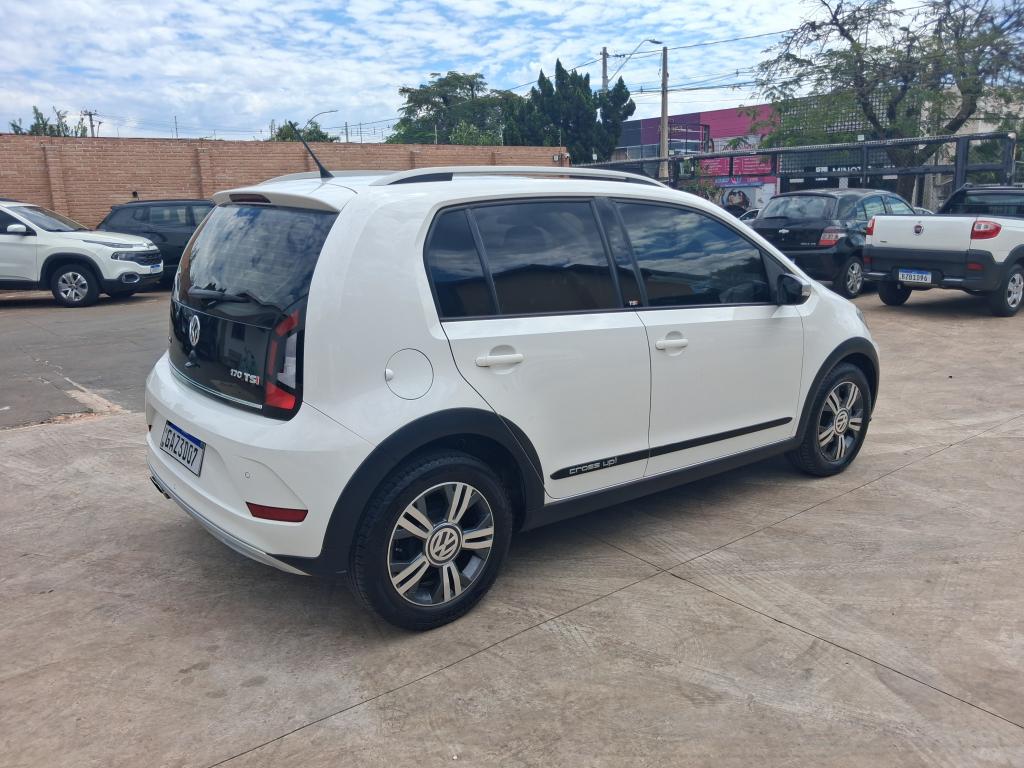 VOLKSWAGEN UP - Foto