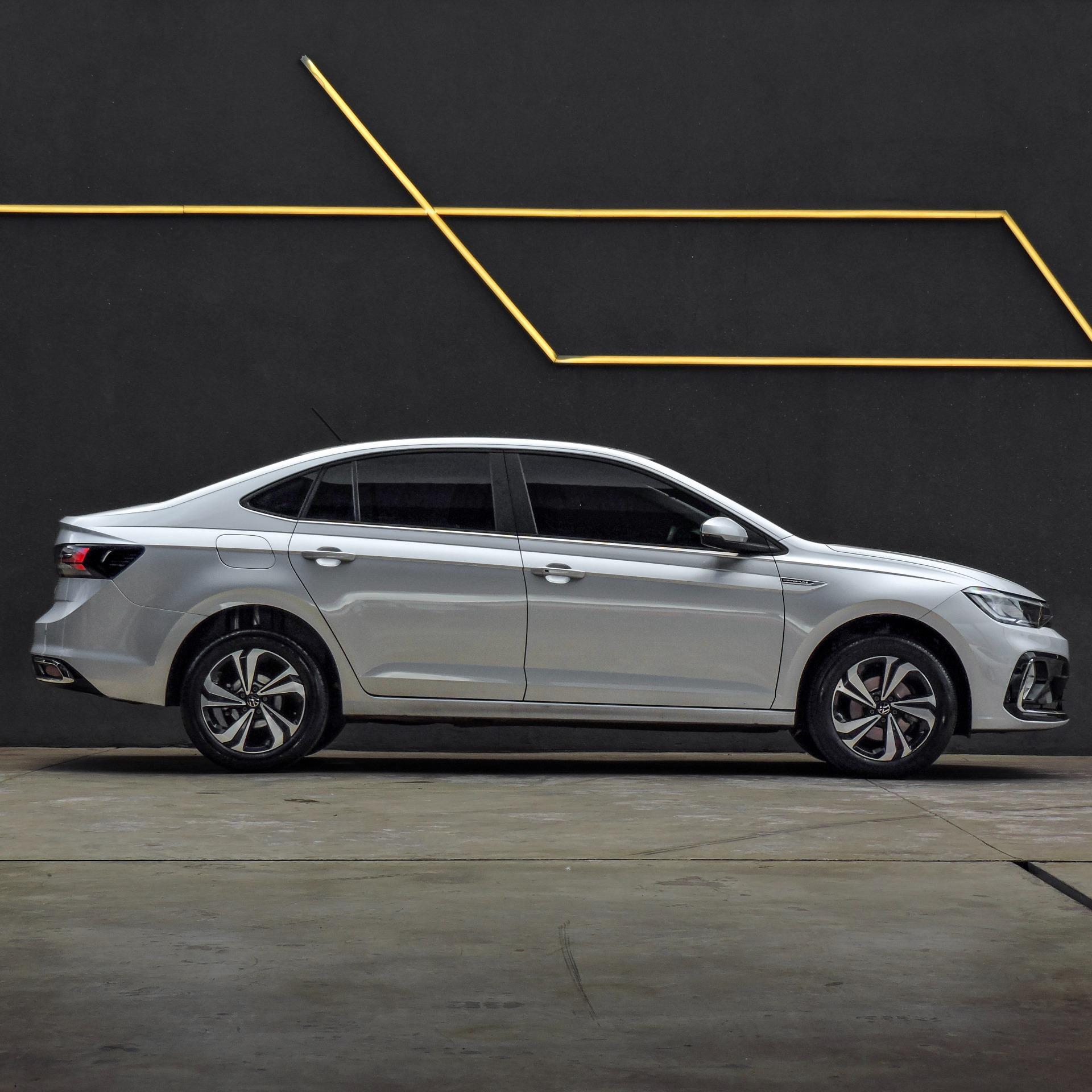 VOLKSWAGEN Virtus - Foto