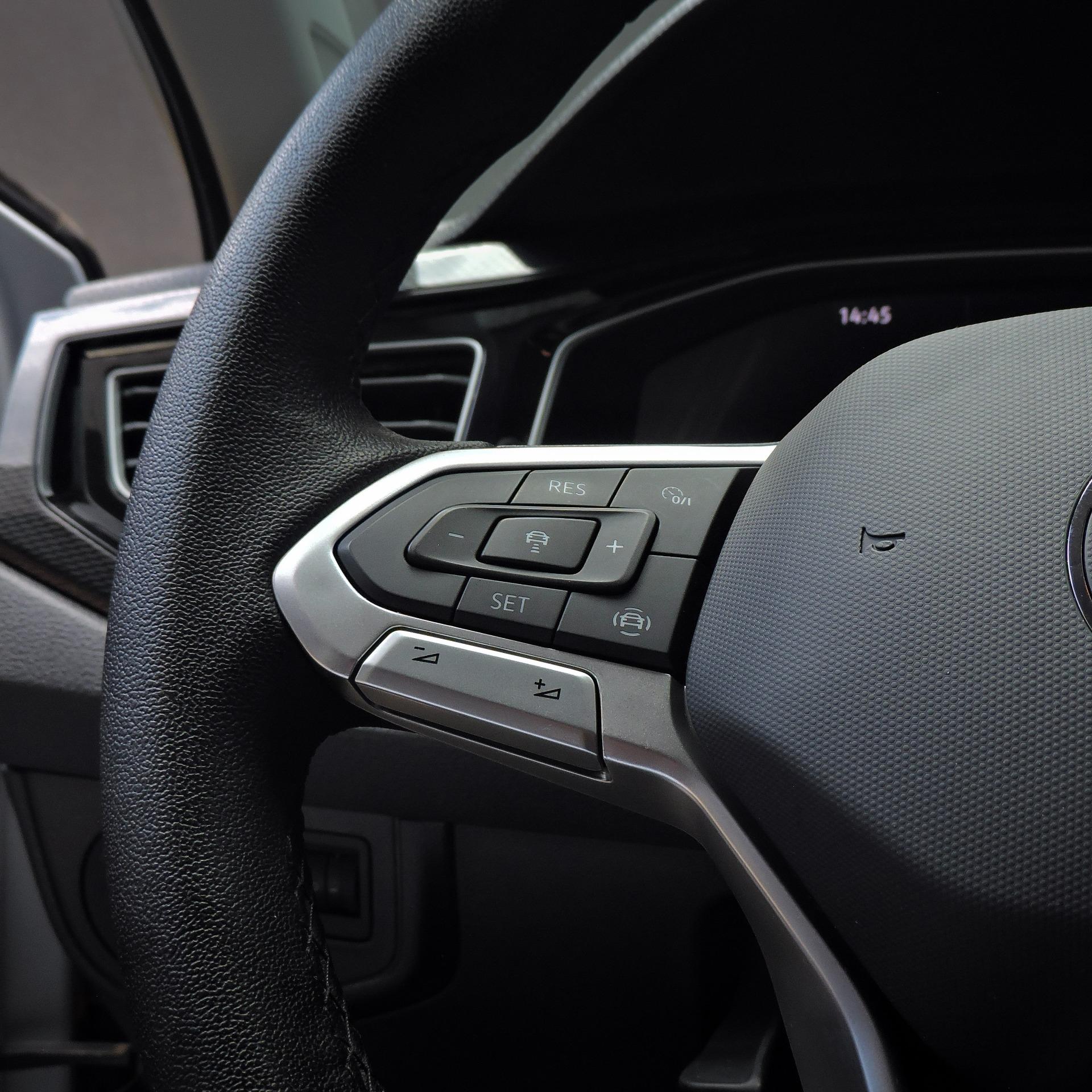 VOLKSWAGEN Virtus - Foto