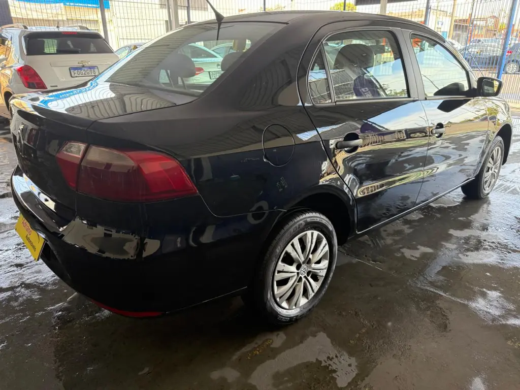 VOLKSWAGEN Voyage - Foto