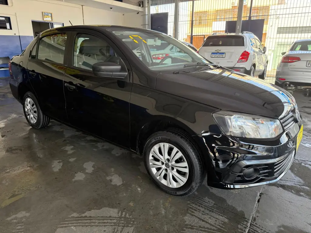 VOLKSWAGEN Voyage - Foto