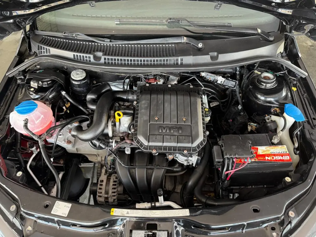 VOLKSWAGEN Voyage - Foto