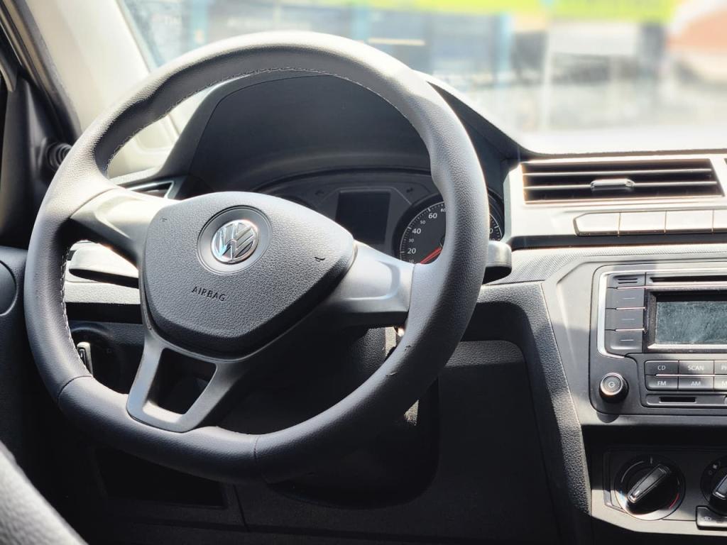 VOLKSWAGEN Voyage - Foto