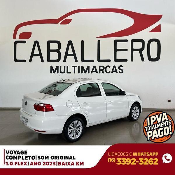 VOLKSWAGEN Voyage - Foto