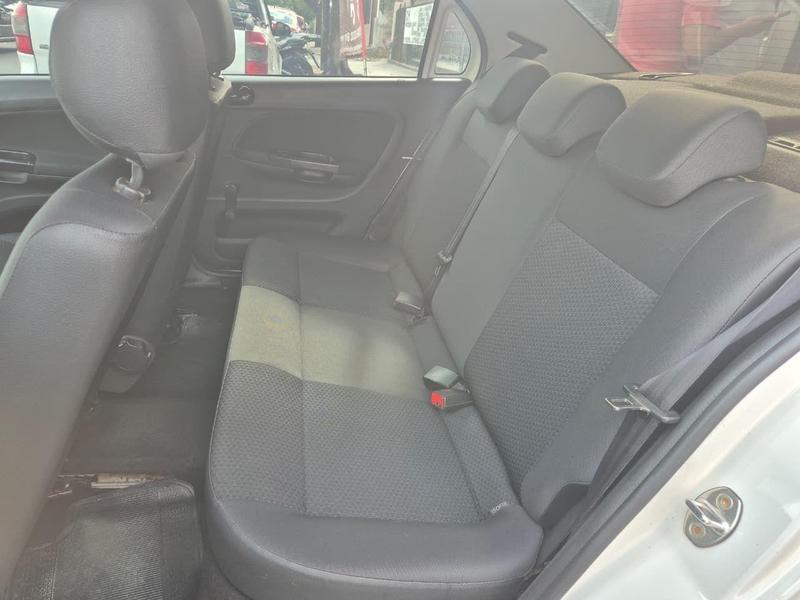 VOLKSWAGEN Voyage - Foto