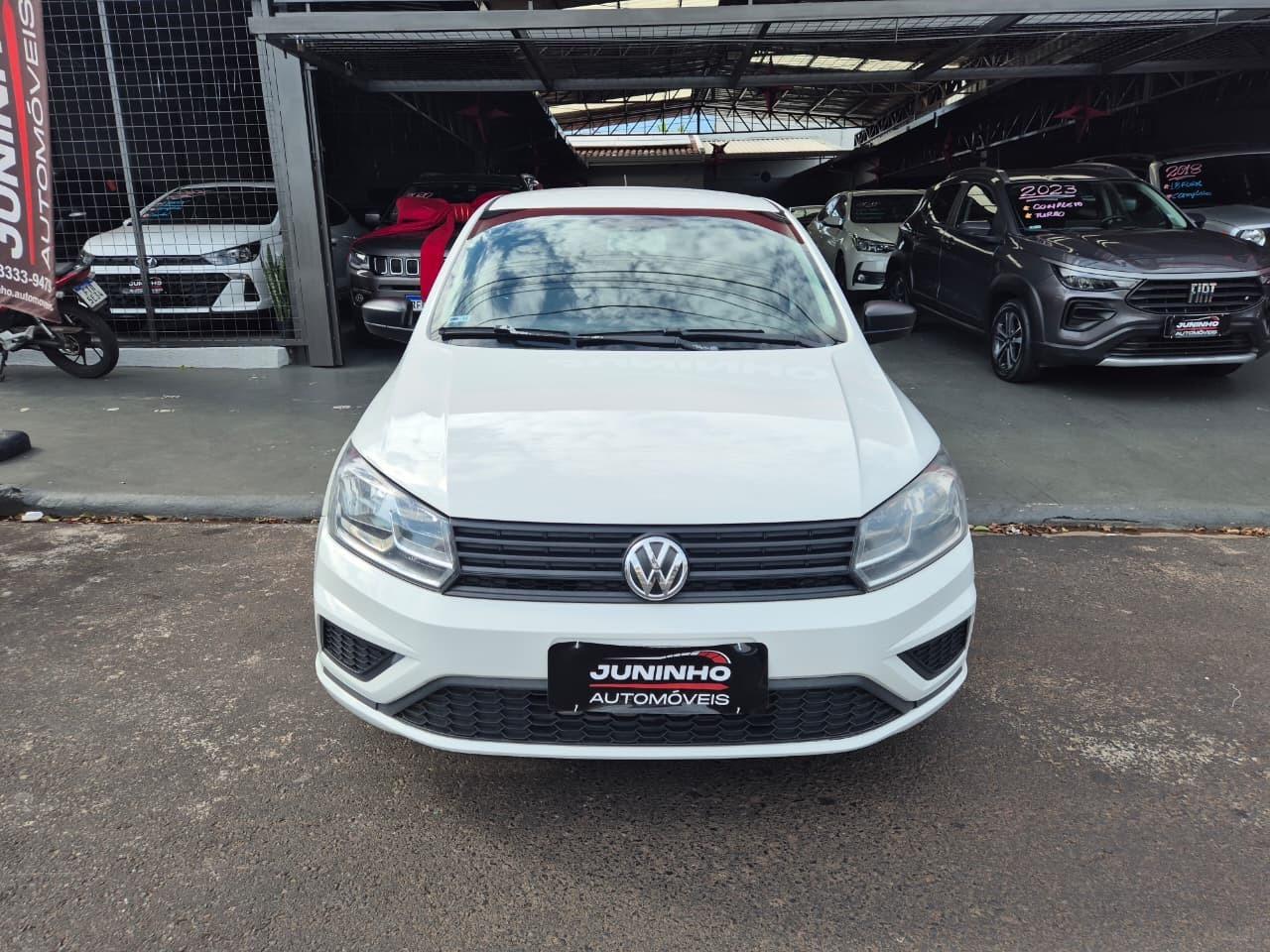 VOLKSWAGEN Voyage - Foto