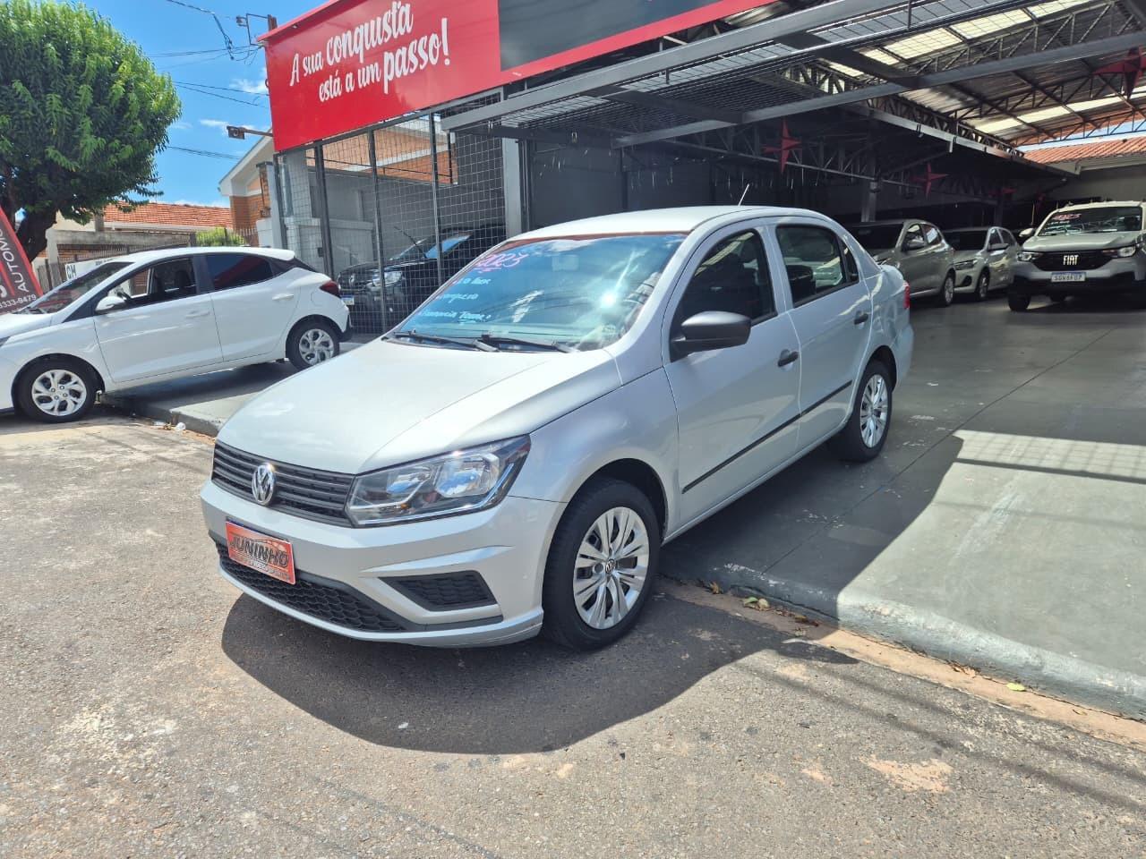 VOLKSWAGEN Voyage - Foto