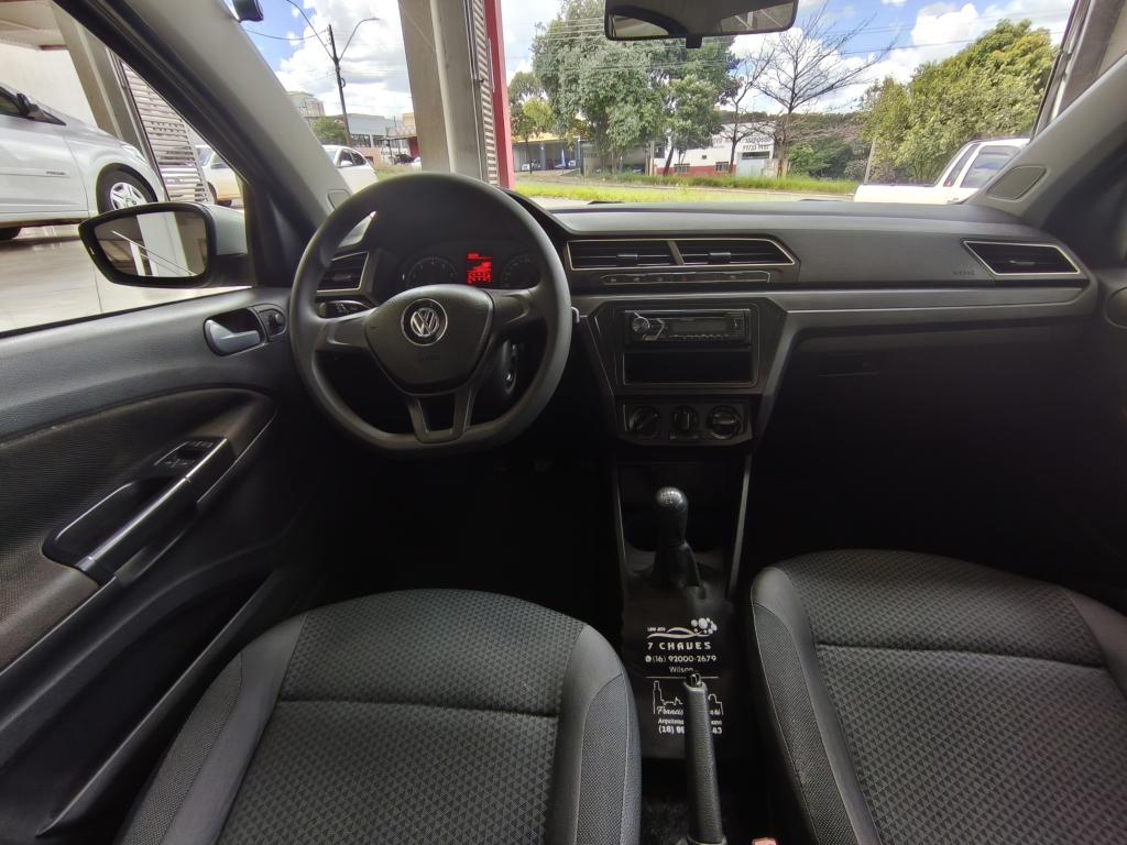 VOLKSWAGEN Voyage - Foto