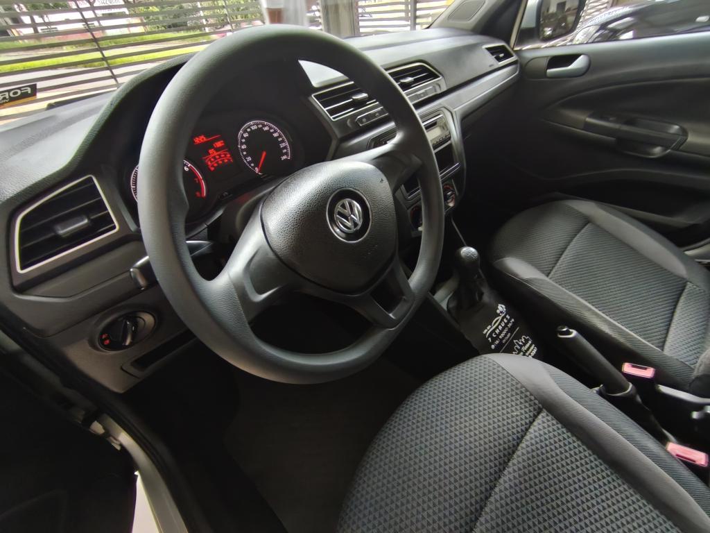 VOLKSWAGEN Voyage - Foto