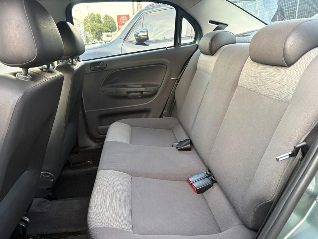 VOLKSWAGEN Voyage - Foto