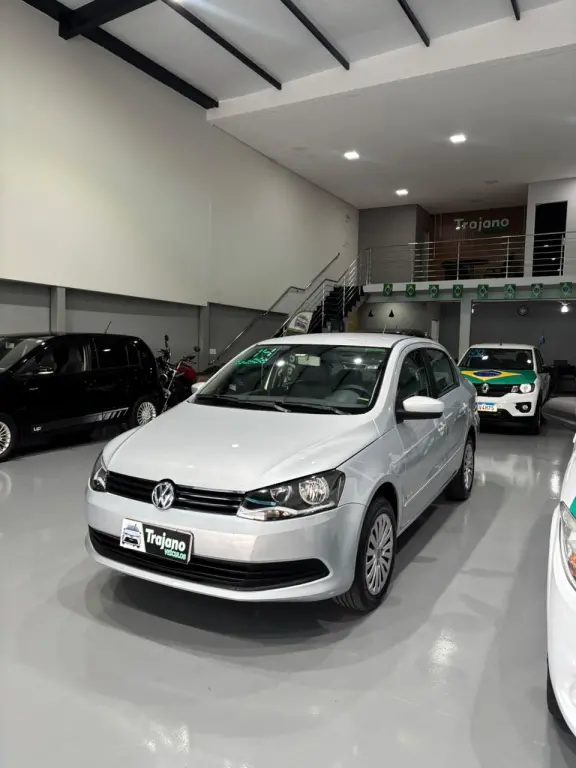 VOLKSWAGEN Voyage - Foto