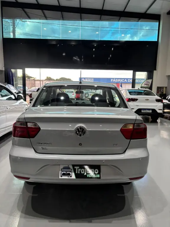 VOLKSWAGEN Voyage - Foto