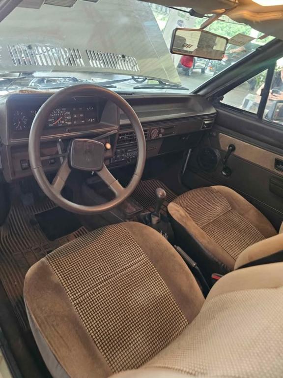 VOLKSWAGEN Voyage - Foto