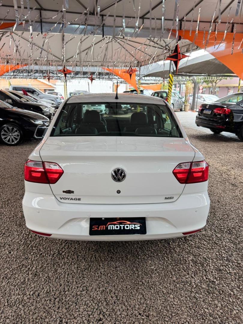 VOLKSWAGEN Voyage - Foto