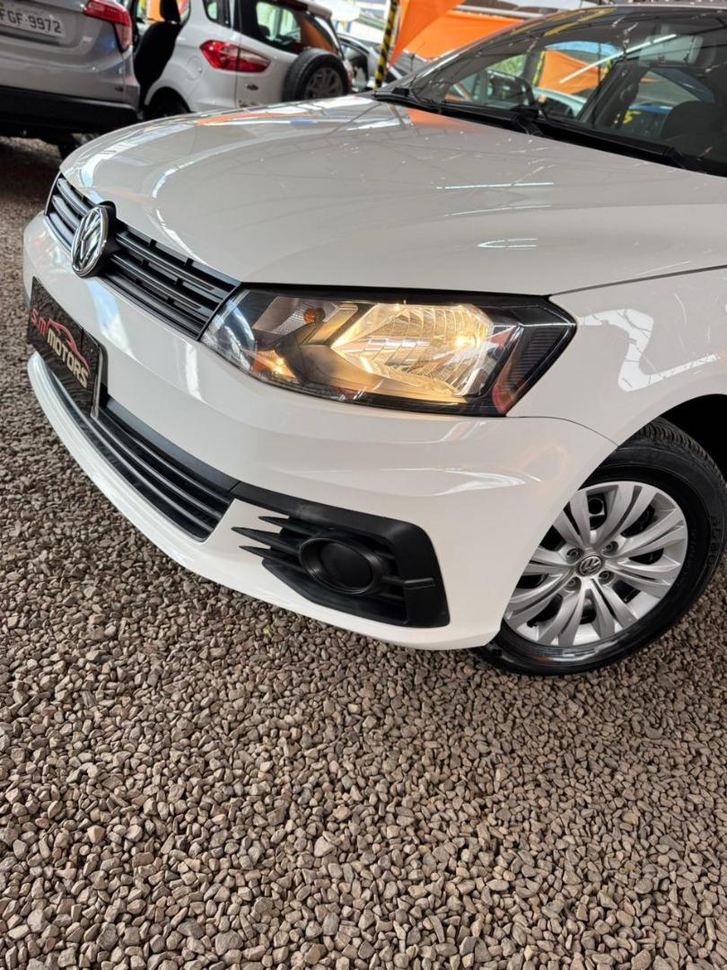 VOLKSWAGEN Voyage - Foto