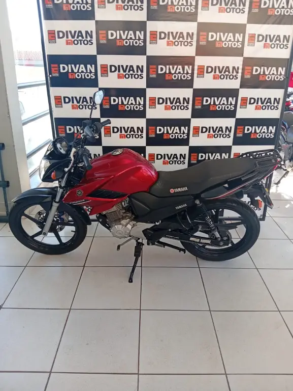 YAMAHA Fazer YS 150 - Foto