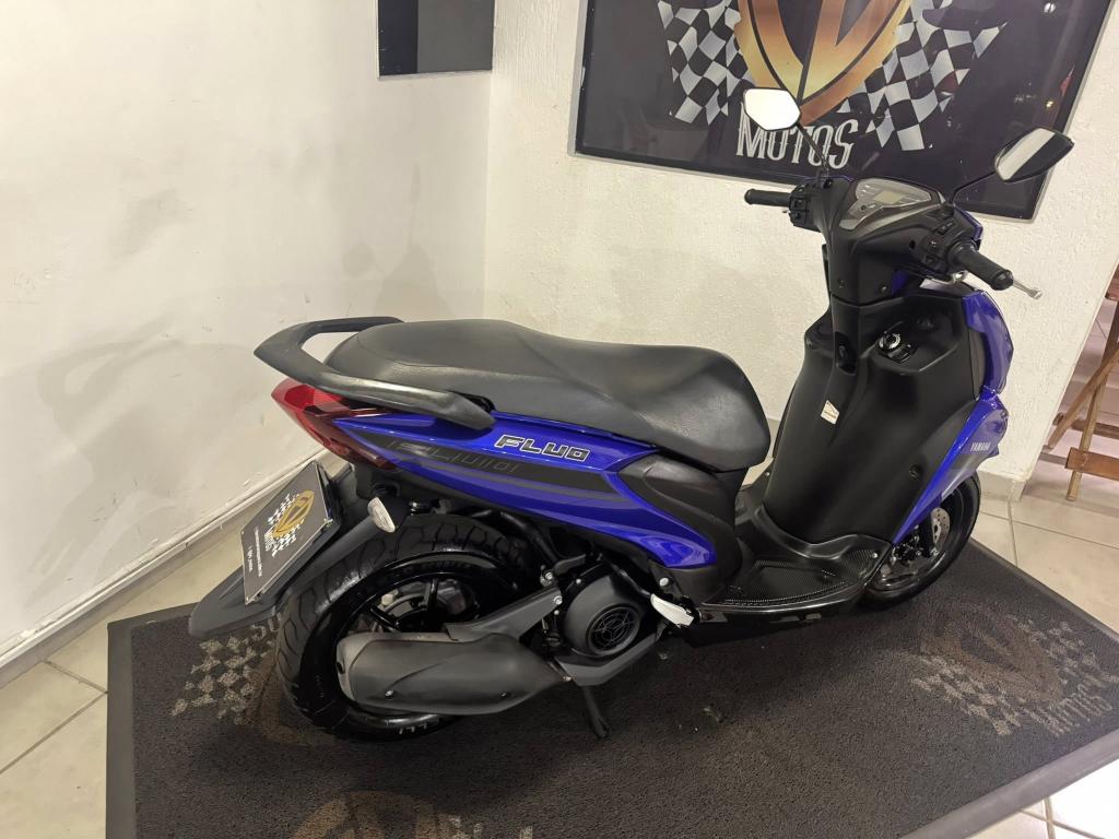 YAMAHA Fluo 125 - Foto