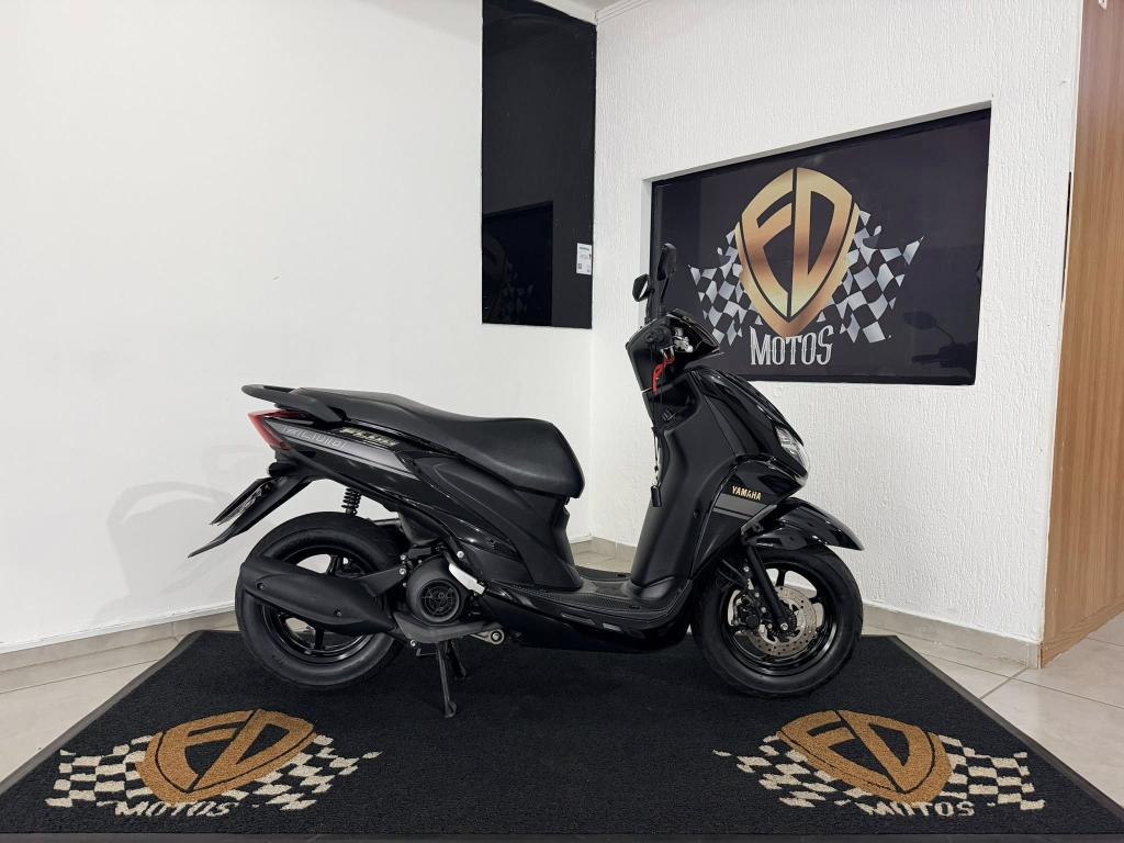 YAMAHA Fluo 125