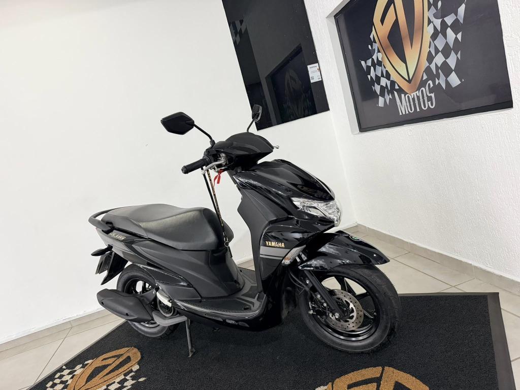 YAMAHA Fluo 125 - Foto