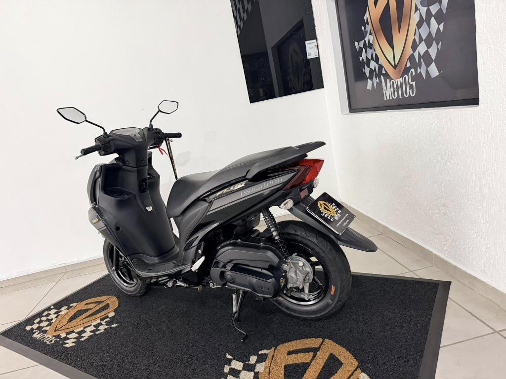 YAMAHA Fluo 125 - Foto