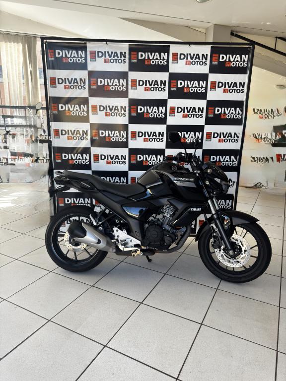 YAMAHA FZ 15 Fazer