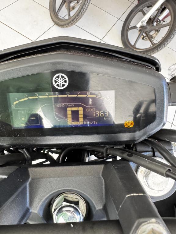 YAMAHA FZ 15 Fazer - Foto