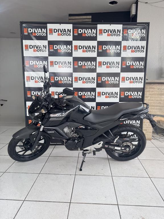YAMAHA FZ 15 Fazer