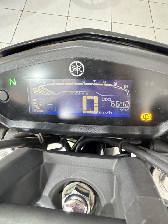 YAMAHA FZ 15 Fazer - Foto