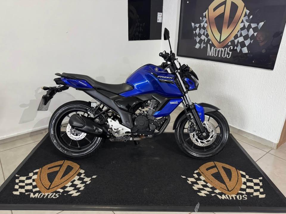 YAMAHA FZ 15 Fazer