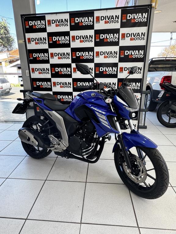 YAMAHA FZ 25 250 Fazer Flex - Foto