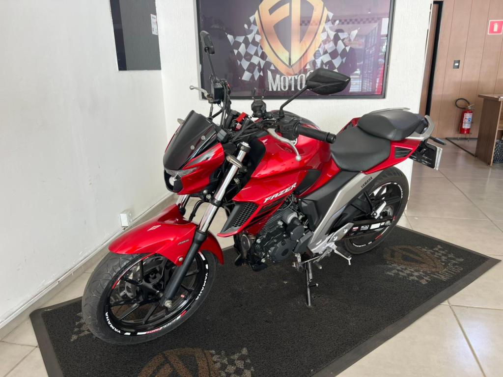 YAMAHA FZ 25 250 Fazer Flex - Foto