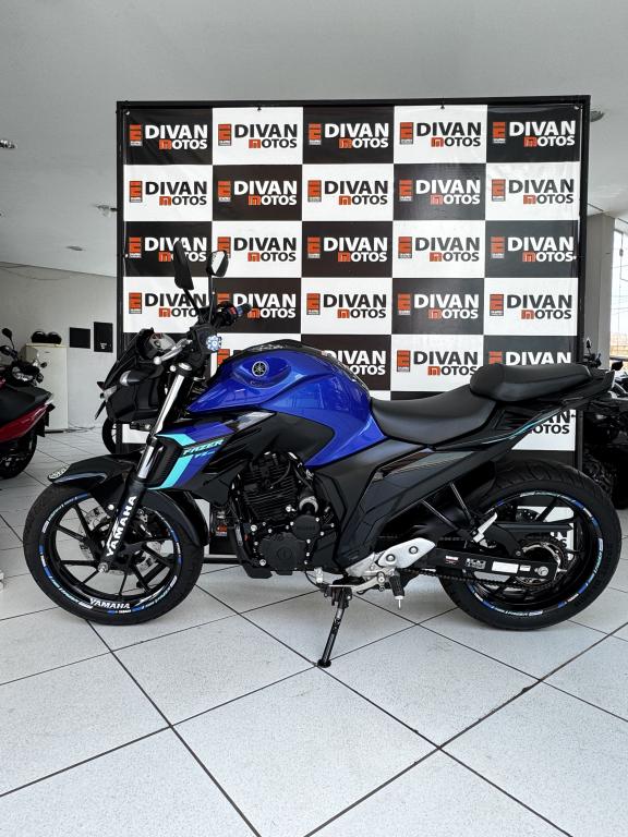 YAMAHA FZ 25 250 Fazer Flex - Foto