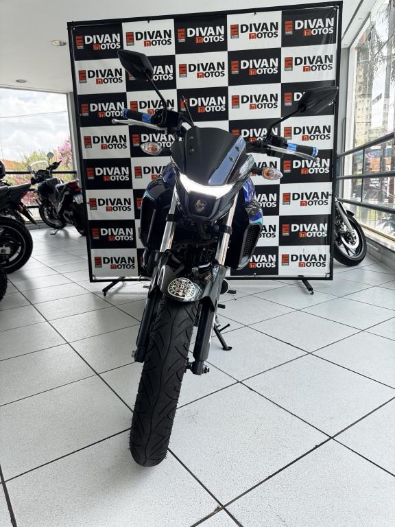 YAMAHA FZ 25 250 Fazer Flex - Foto