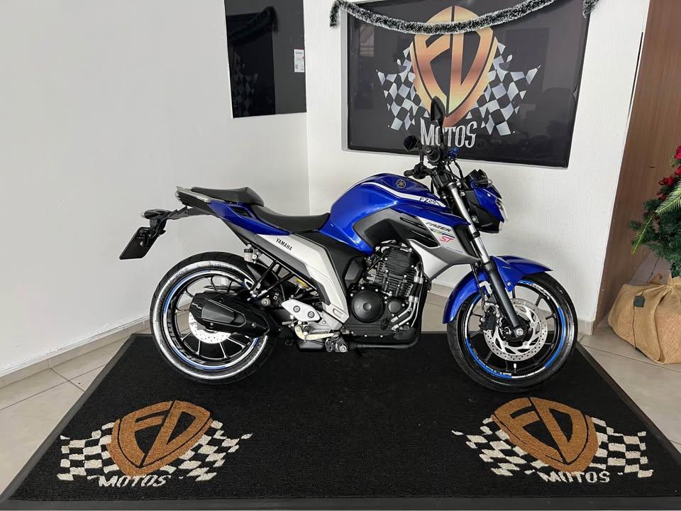 YAMAHA FZ 25 250 Fazer Flex