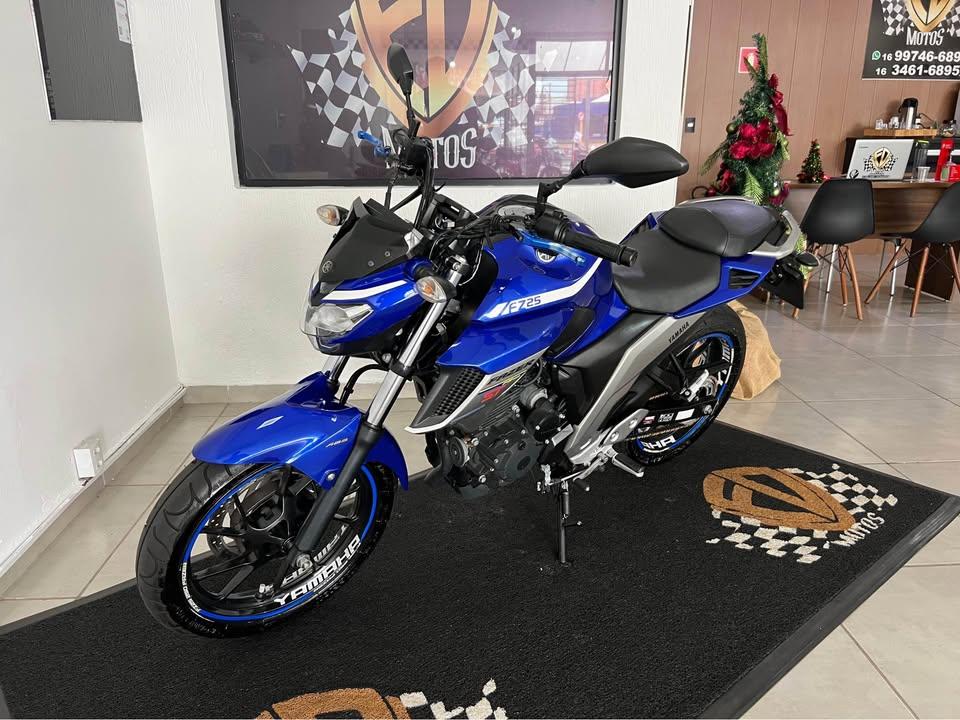 YAMAHA FZ 25 250 Fazer Flex - Foto