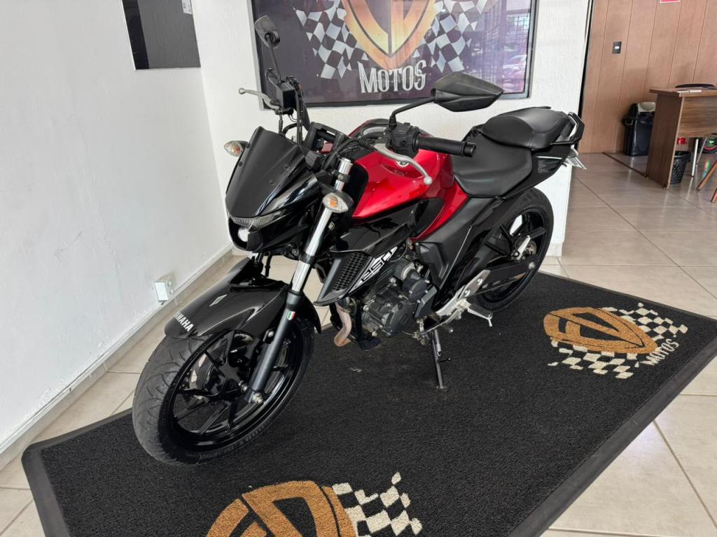 YAMAHA FZ 25 250 Fazer Flex - Foto