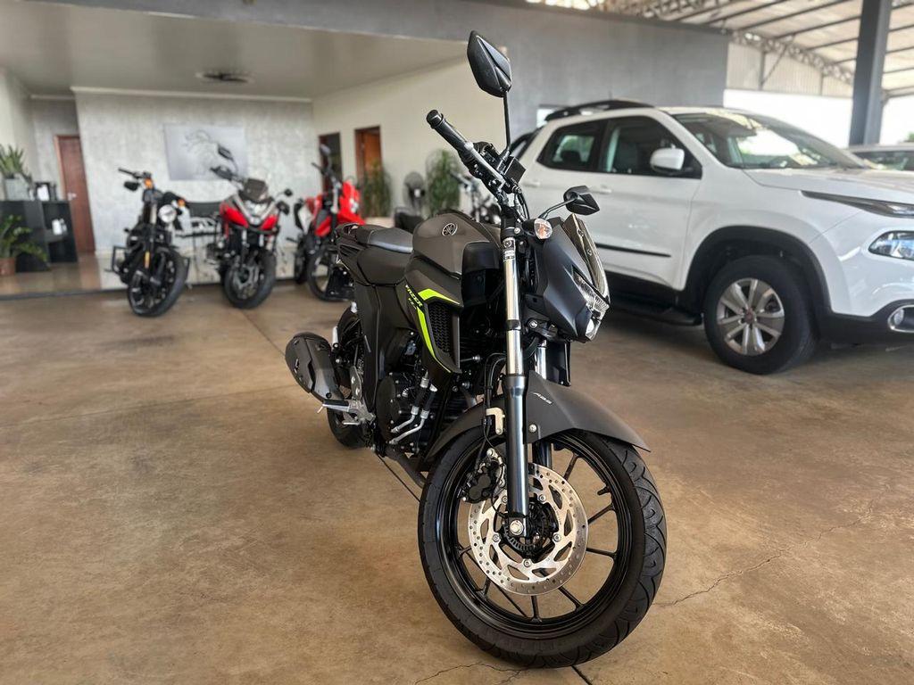 YAMAHA FZ 25 250 Fazer Flex - Foto
