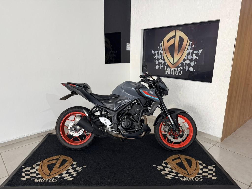 YAMAHA MT-03 300