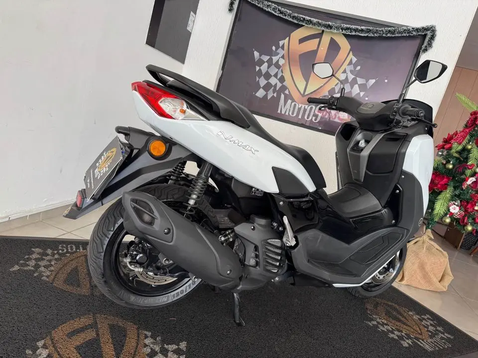 YAMAHA NMax 160 - Foto