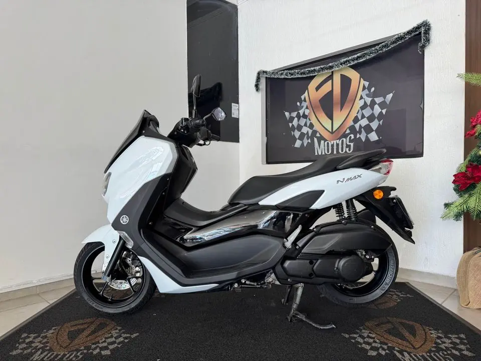 YAMAHA NMax 160 - Foto