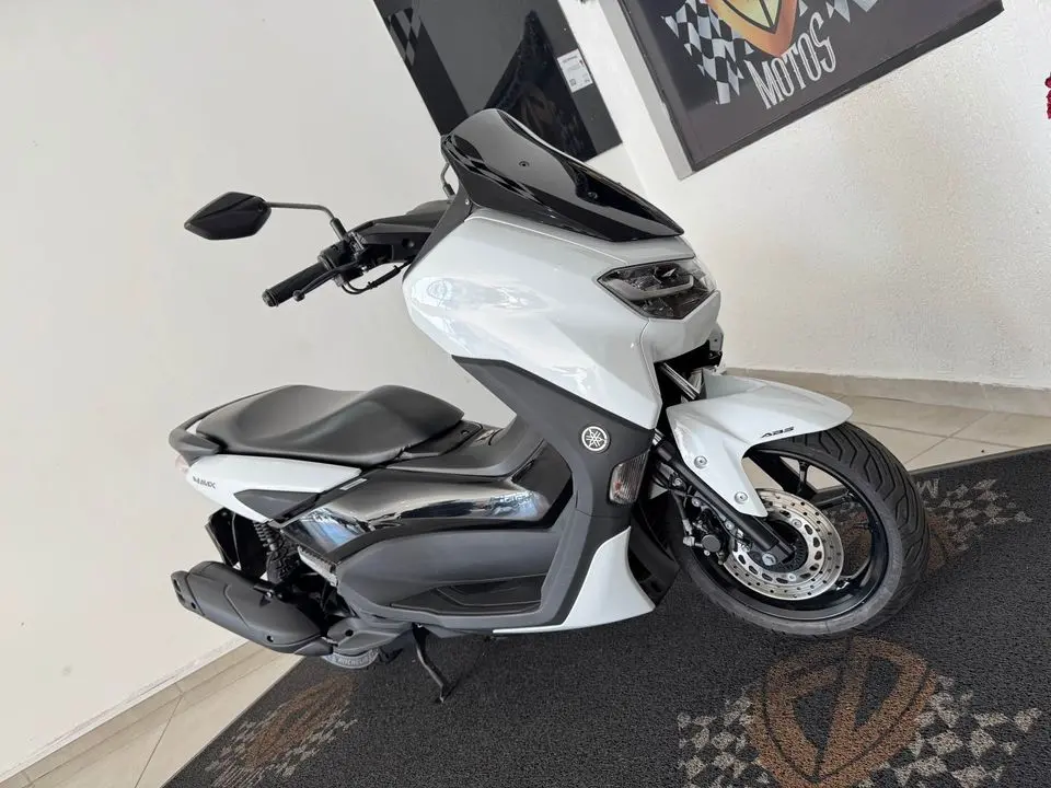 YAMAHA NMax 160 - Foto