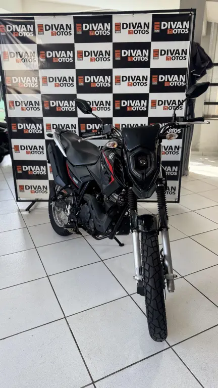 YAMAHA XTZ 150 Crosser - Foto